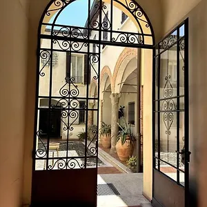 Apartament Casa Petrucci 2 Centro Storico, Forlì